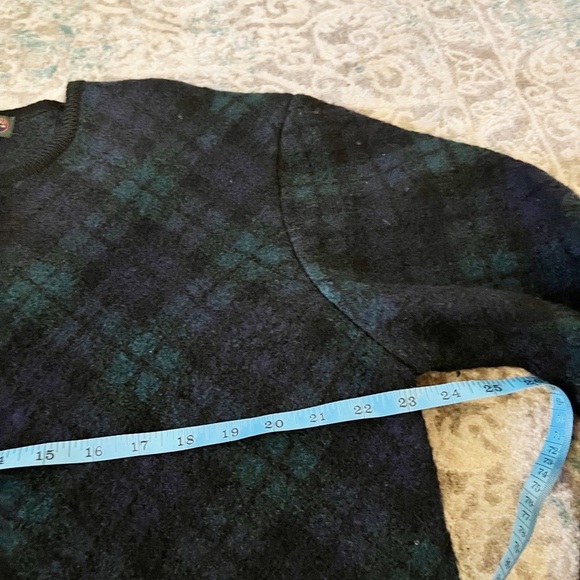 Charter Club Classic 100% wool tartan black & green vintage cardigan sweater. 16 - Picture 4 of 8